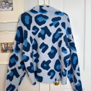 Zara blue cheetah print sweater